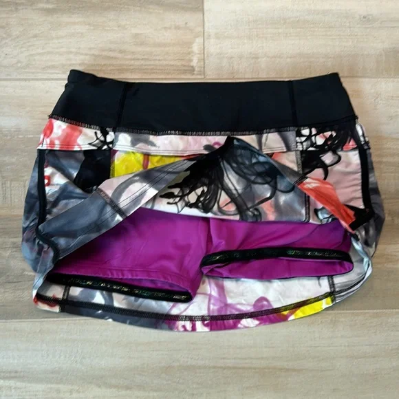 lululemon Athletica - Run: Unicorn Tears Skirt size 4 *VERY RARE* ONE OF A KIND* - Picture 4 of 4